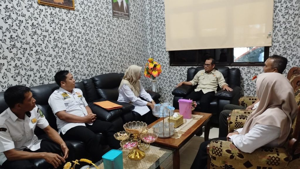 Badan Penanggulangan Bencana Daerah Hulu Sungai Utara (HSU) melalui Bidang Rehabilitasi dan Rekonstruksi melakukan kunjungan kerja ke BPPD Balangan -Foto: Mc.Balangan