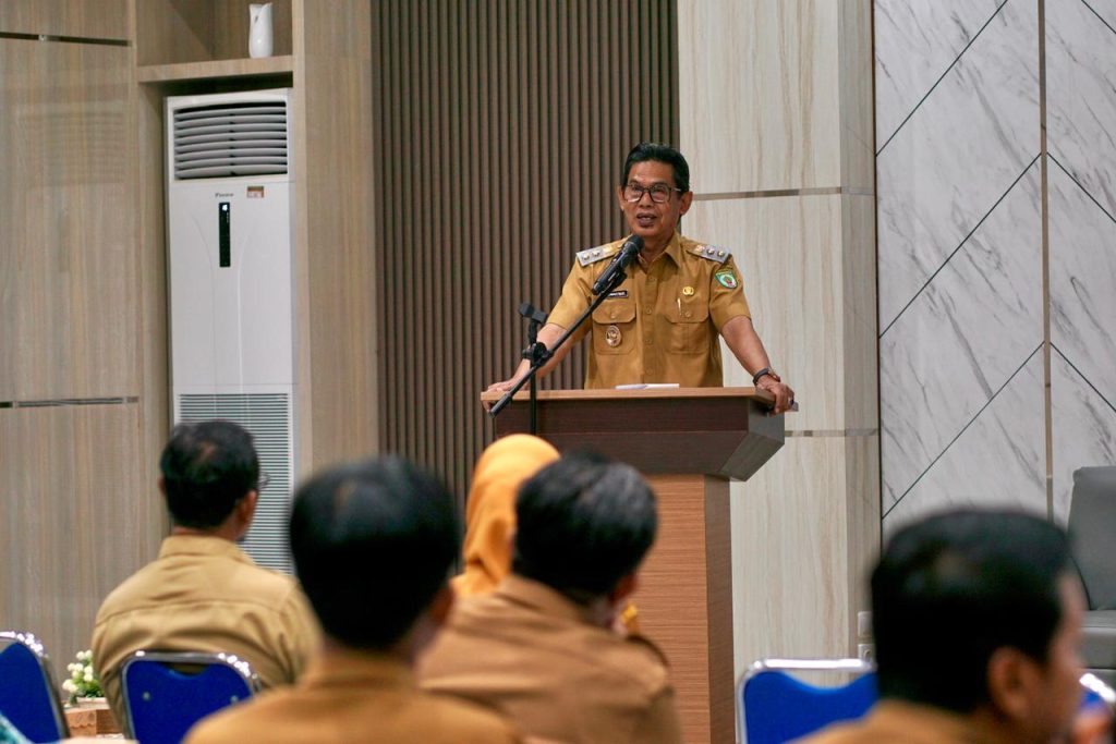 Wakil Bupati Balangan, Akhmad Fauzi, menilai, forum konsultasi publik penting sebagai ruang untuk menyerap aspirasi masyarakat terhadap layanan kesehatan.- Foto: Mc.Balangan.