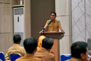Wakil Bupati Balangan, Akhmad Fauzi, menilai, forum konsultasi publik penting sebagai ruang untuk menyerap aspirasi masyarakat terhadap layanan kesehatan.- Foto: Mc.Balangan.