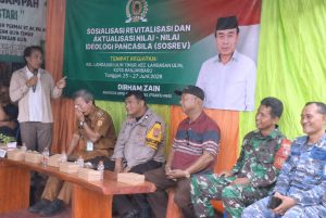 Dirham Zain saat kegiatan sosialisasi Pancasila di Kelurahan Landasan Ulin, Jumat (26/6/2026)