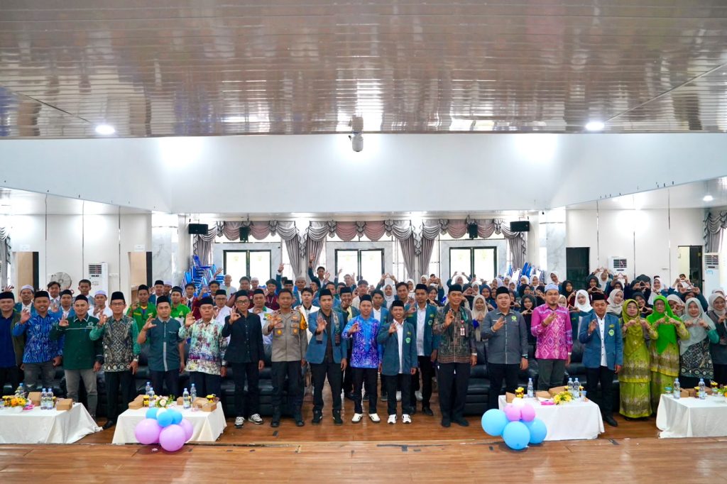 Sebanyak 102 pengurus Pimpinan Cabang Ikatan Pelajar Nahdlatul Ulama (IPNU) dan Ikatan Pelajar Putri Nahdlatul Ulama (IPPNU) Balangan dilantik