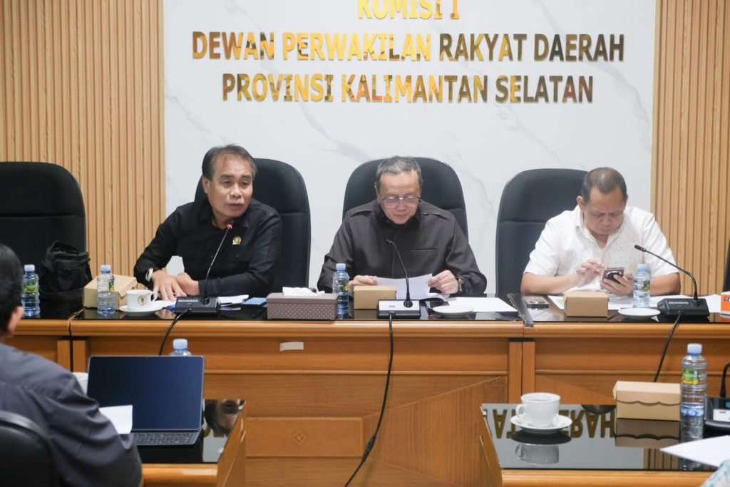 Komisi I DPRD Kalsel saat rapat dengan Biro Umum Sekretariat Daerah Provinsi Kalsel