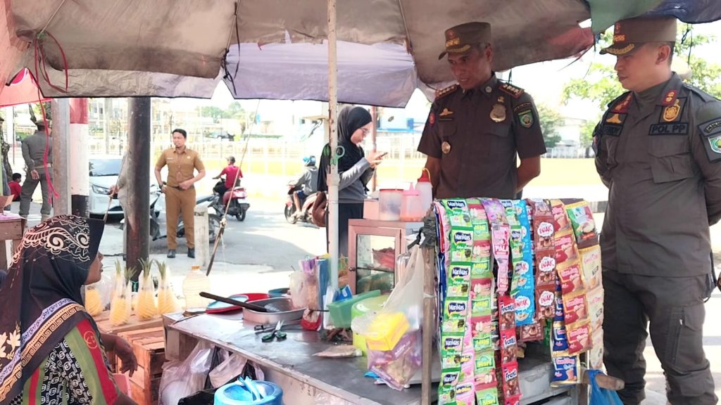 Pelaksana Tugas (Plt) Kepala Satuan Polisi Pamong Praja (Kasatpol PP) Kabupaten Balangan, Cecep Ruswantoro - Foto: Mc.Balangan
